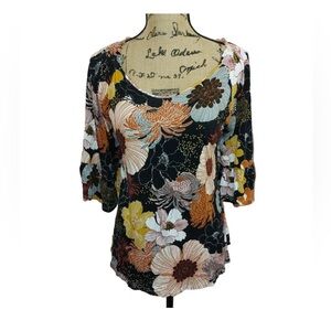 Bobeau Boho Top Womens S Black Floral Tie Back 3/4 Ruffle Bell sleeve soft
